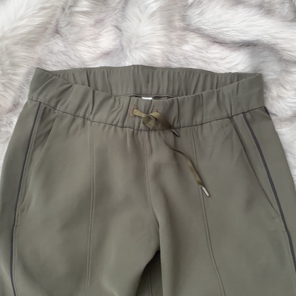 LULULEMON ON THE RIGHT TRACK Track Pant - Picture 4 of 12